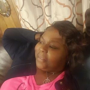 Meet your Posher, Inez